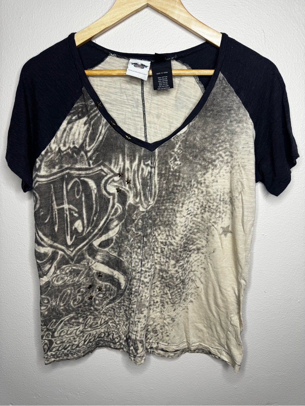 Harley-Davidson Black & Cream V-Neck Raglan Graphic Tee Size Large